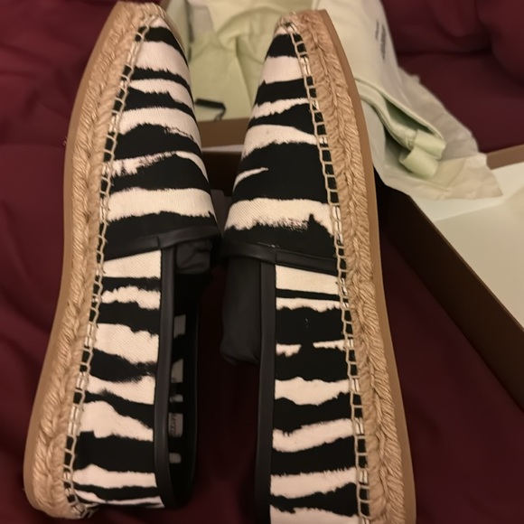 Burberry
Cloth espadrilles Alport L Zebra - Picture 3 of 9
